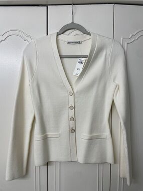 Abercrombie & Fitch Ivory V-Neck Button Cardigan